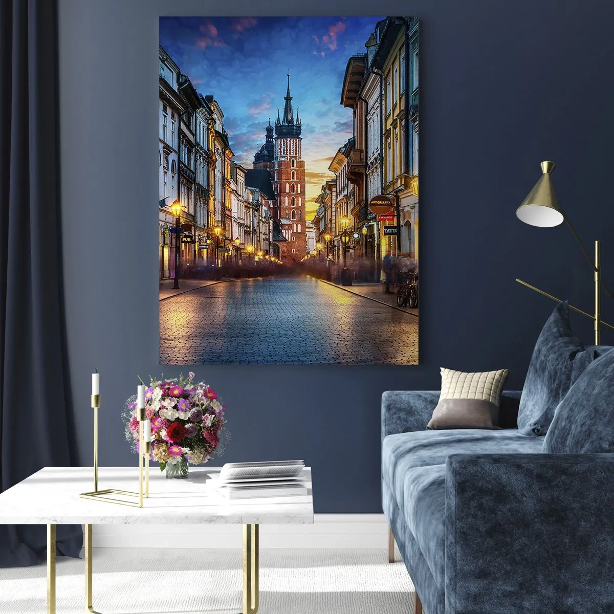 Glasbild - Bild auf glas - Abendlicher Blick auf die Altstadt mit der Kirche im Hintergrund - 50x70cm - Krakauer Charme - Moderne Wanddekoration für Wohnzimmer und Schlafzimmer ARTTOR