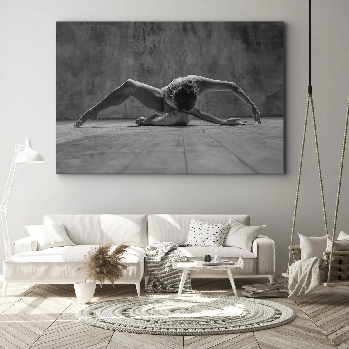 Bild auf Leinwand - Leinwandbild - Eine Tänzerin in künstlerischer Pose - 70x50cm - Symmetrie gefunden - Moderne Wanddekoration für Wohnzimmer und Schlafzimmer ARTTOR