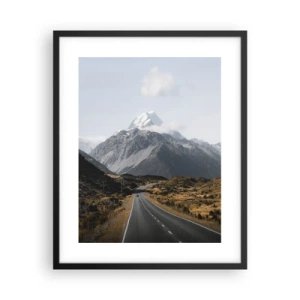 Poster in einem schwarzem Rahmen - Der Weg ins Herz der Berge - 40x50 cm