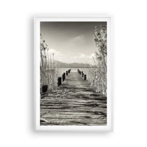 Poster in einem weißen Rahmen - In der Stille des Grases - 61x91 cm