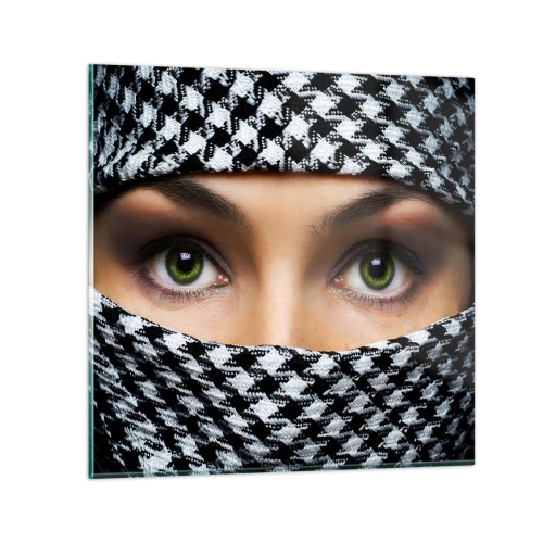 Glasbild - Bild auf glas - Ein Porträt einer verschleierten grünäugigen Schönheit - 60x60 cm