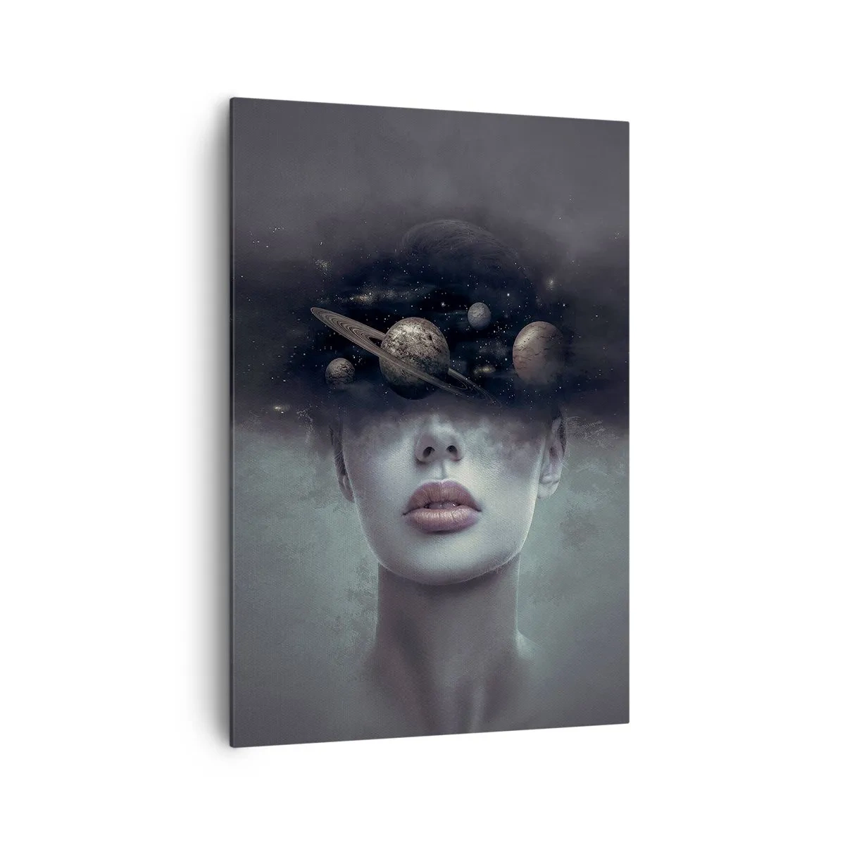 Bild auf Leinwand - Leinwandbild - Ein Frauengesicht mit einem Planeten- und Weltraummotiv im Hintergrund - 70x100cm - Und die Planeten spielen verrückt ... - Moderne Wanddekoration für Wohnzimmer und Schlafzimmer ARTTOR