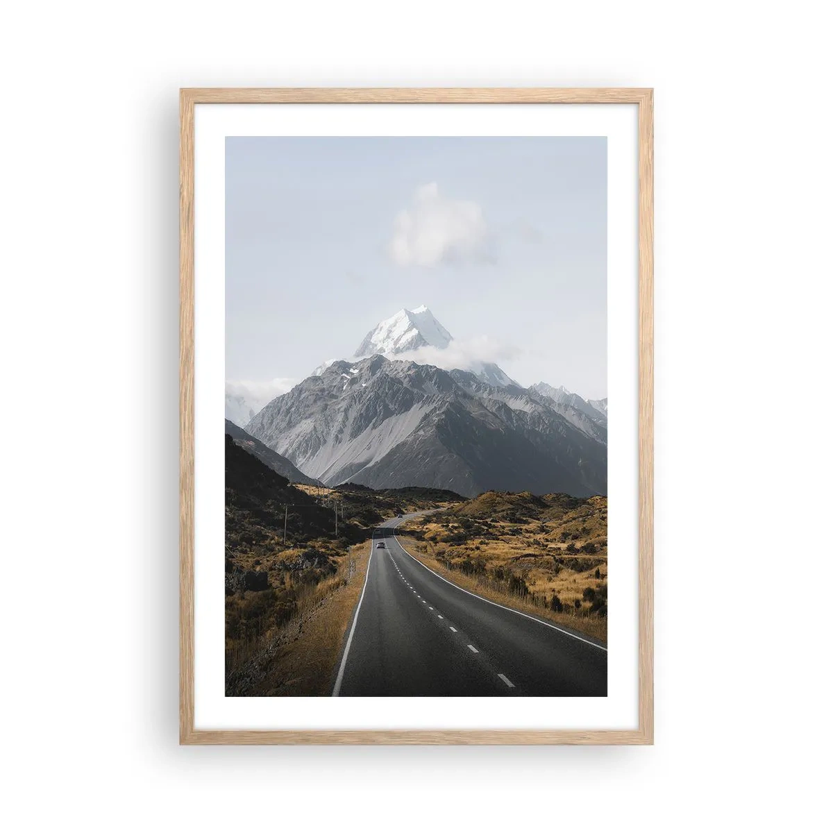 Poster in einem Rahmen aus heller Eiche - Der Weg ins Herz der Berge - 50x70 cm