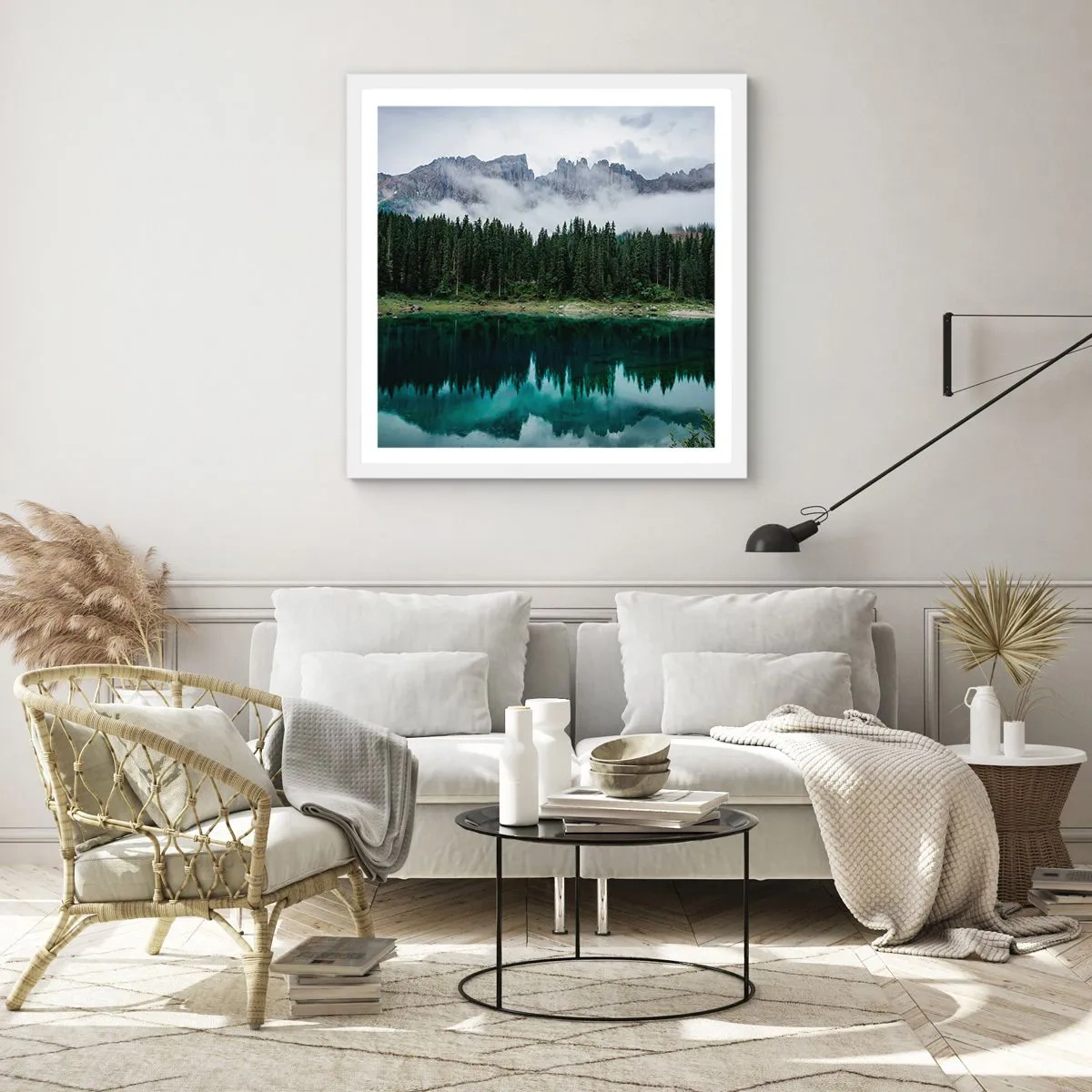 Poster in einem weißen Rahmen - Leise, leise, lass uns das Trinkwasser nicht wecken ... - 60x60 cm