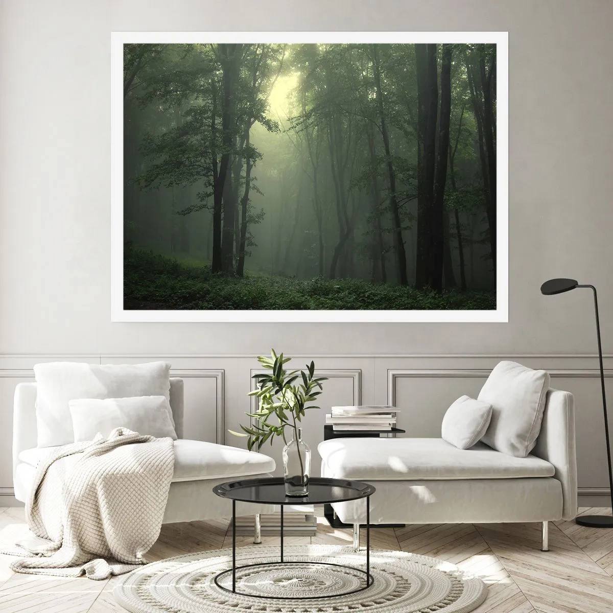 Poster - Ein grüner Wald am Morgen, eingehüllt in einen zarten Nebel - 100x70cm - Bevor er aufwacht - Moderne Wanddekoration für Wohnzimmer und Schlafzimmer ARTTOR