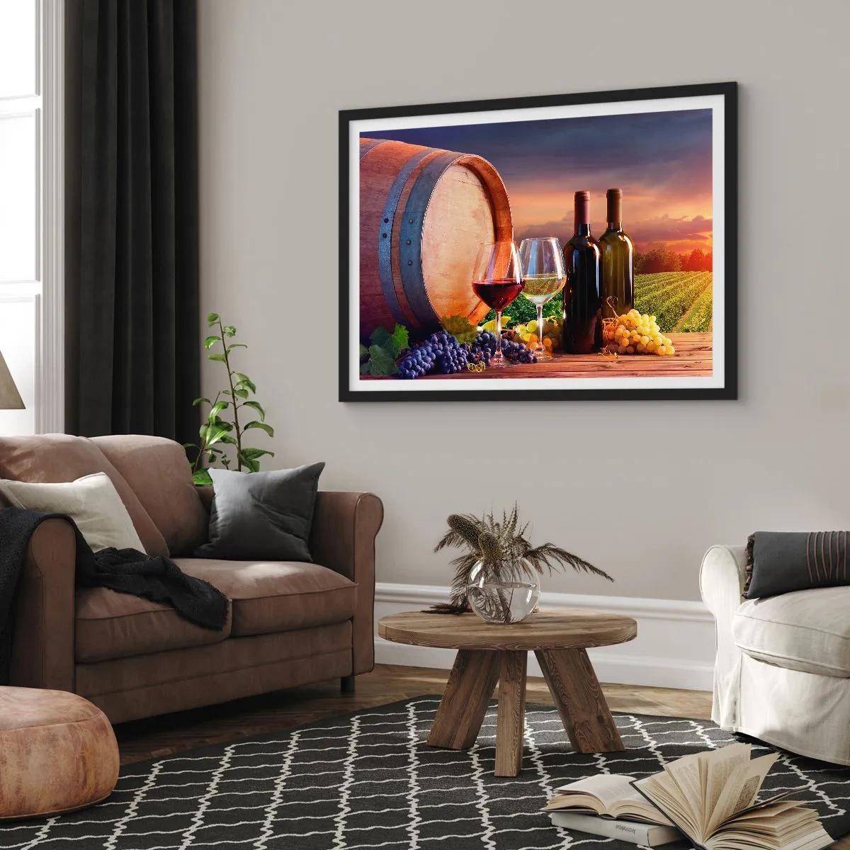 Poster in einem schwarzem Rahmen - Wein, Gläser und ein Fass in einer malerischen Landschaft - 70x50cm - Hier schmeckt das Leben - Moderne Wanddekoration für Wohnzimmer und Schlafzimmer ARTTOR