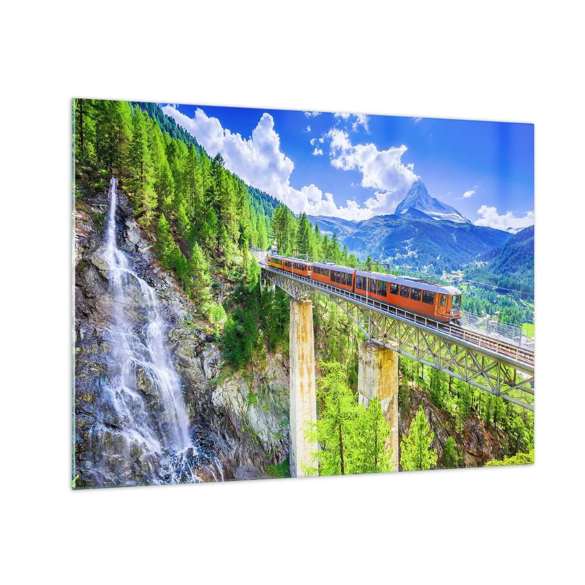 Glasbild - Bild auf glas - Alpenzug auf einer Brücke mit Blick auf einen Wasserfall - 70x50cm - Jetzt sind Alpen dran - Moderne Wanddekoration für Wohnzimmer und Schlafzimmer ARTTOR