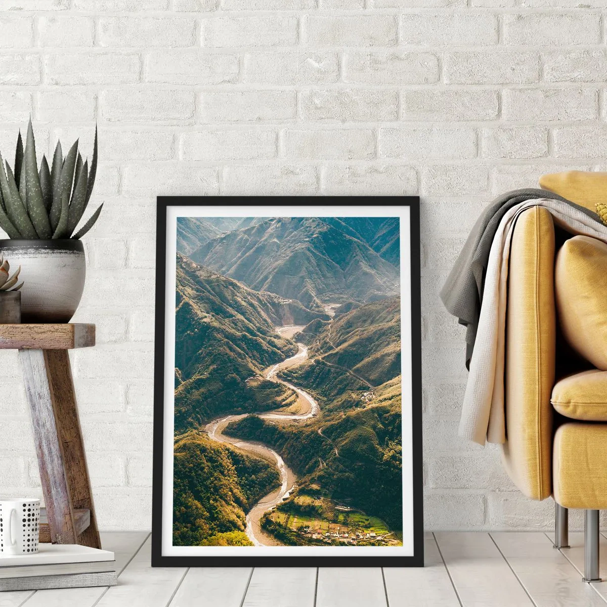 Poster in einem schwarzem Rahmen - Direkt aus dem Herzen der Berge - 61x91 cm