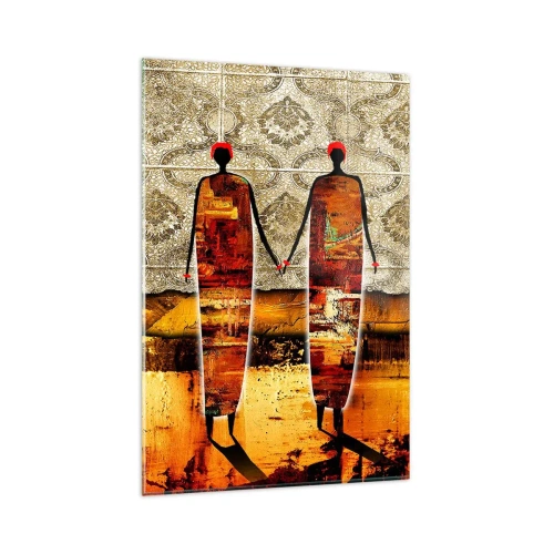 Glasbild - Bild auf glas - Ein abstraktes Figurenpaar vor einem Hintergrund aus goldenen Mustern und einer Landschaft. - 80x120cm - Ethnische Zusammensetzung in den Farben Afrikas - Moderne Wanddekoration für Wohnzimmer und Schlafzimmer ARTTOR