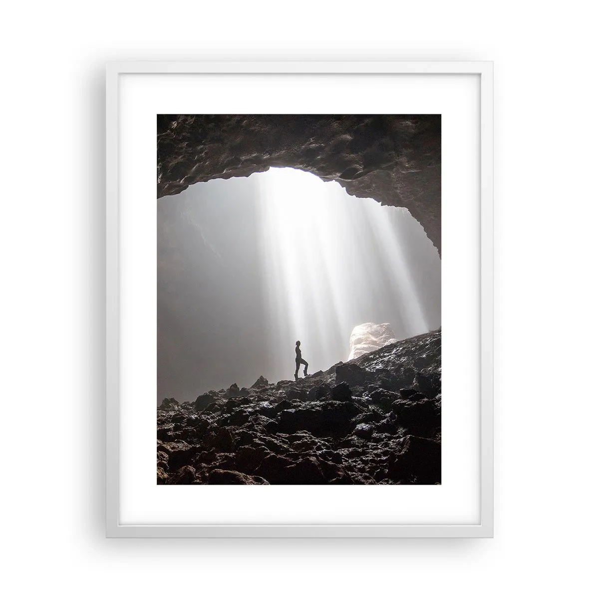 Poster in einem weißen Rahmen - Die leuchtende Grotte - 40x50 cm